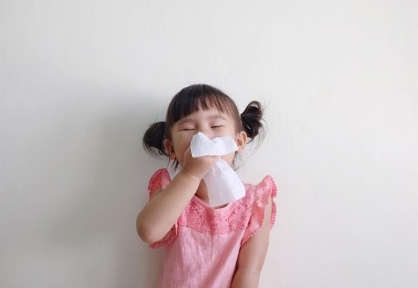 Trẻ bị cúm thường ho sốt cao chảy nước mũi