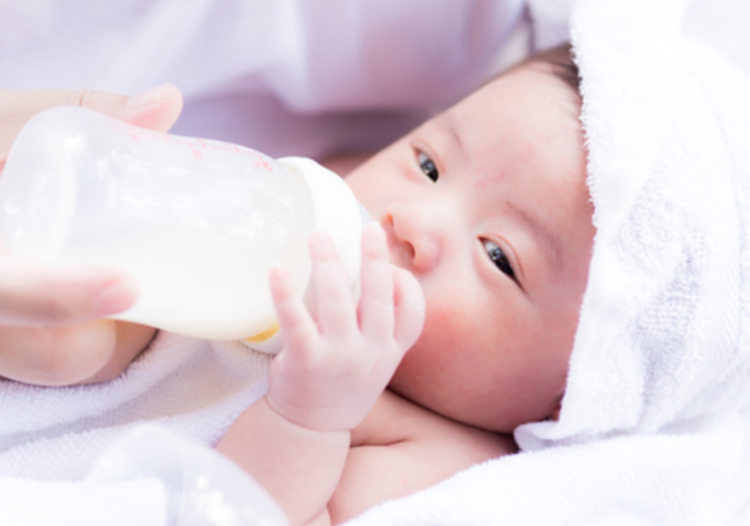 Mẹ yên tâm bổ sung các cữ Nan Nga số 1 nắp xanh cho bé bởi sữa có HMO giúp ăng cường hệ miễn dịch
